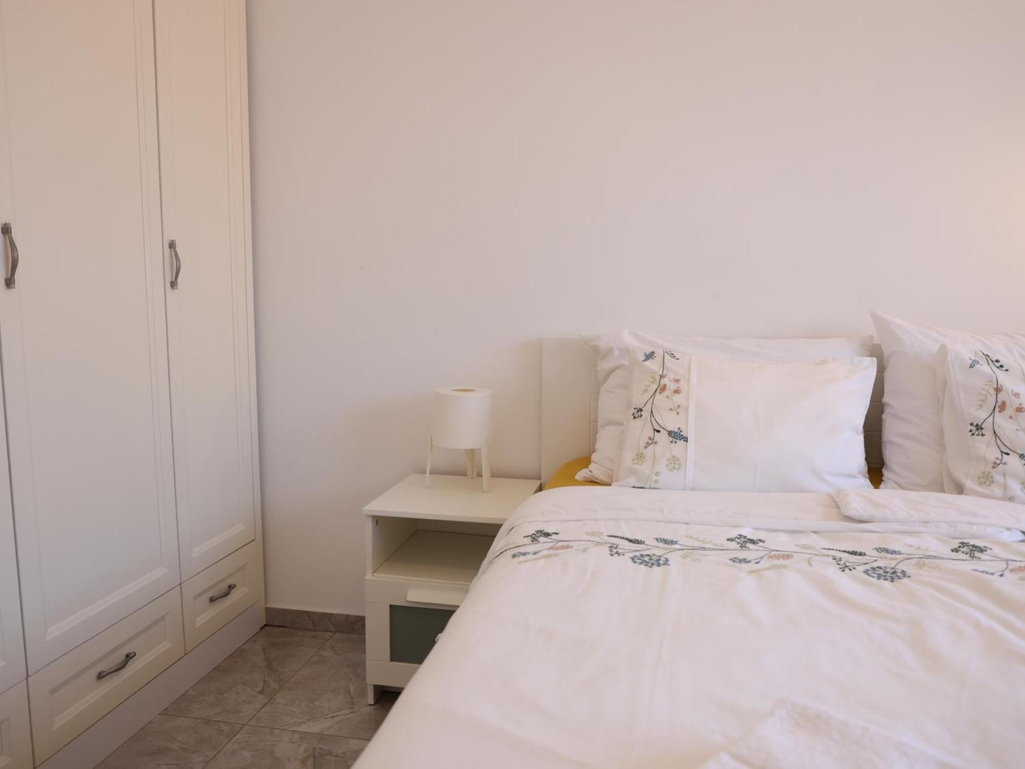 Lux House Olga Lägenhet Ruma Exteriör bild